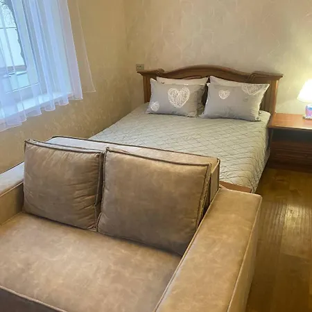 на вулиці залізняка - бічна вулиці антоновича Lägenhet Lviv