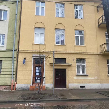 на вулиці залізняка - бічна вулиці антоновича Lägenhet