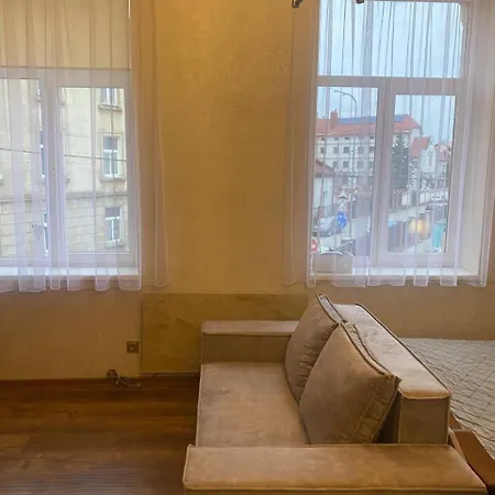 на вулиці залізняка - бічна вулиці антоновича *