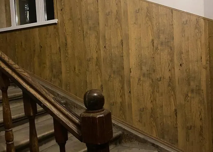 на вулиці залізняка - бічна вулиці антоновича Apartment *